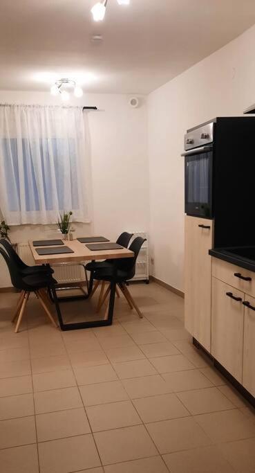 Einzigartiges Apartment Inkl. Gratis Parkplatz Wiedeń Zewnętrze zdjęcie