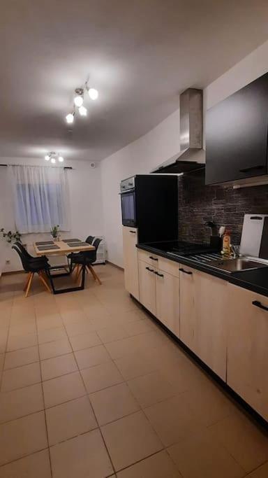 Einzigartiges Apartment Inkl. Gratis Parkplatz Wiedeń Zewnętrze zdjęcie