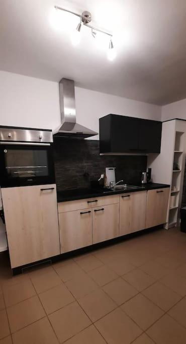 Einzigartiges Apartment Inkl. Gratis Parkplatz Wiedeń Zewnętrze zdjęcie